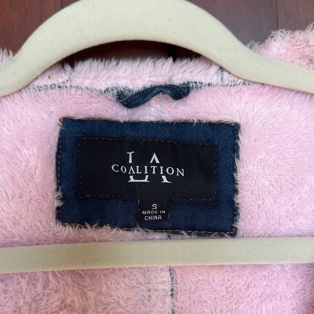 LA Coalition Women's Denim Jacket with Pink Faux fur Lining S - Picture 3 of 8